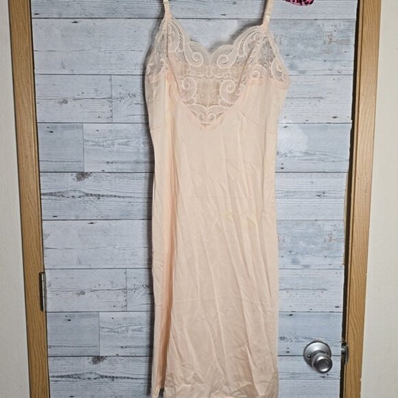 Vintage Other - Vintage Montgomery Ward Blush Pink Lace Slip Dress Size 34